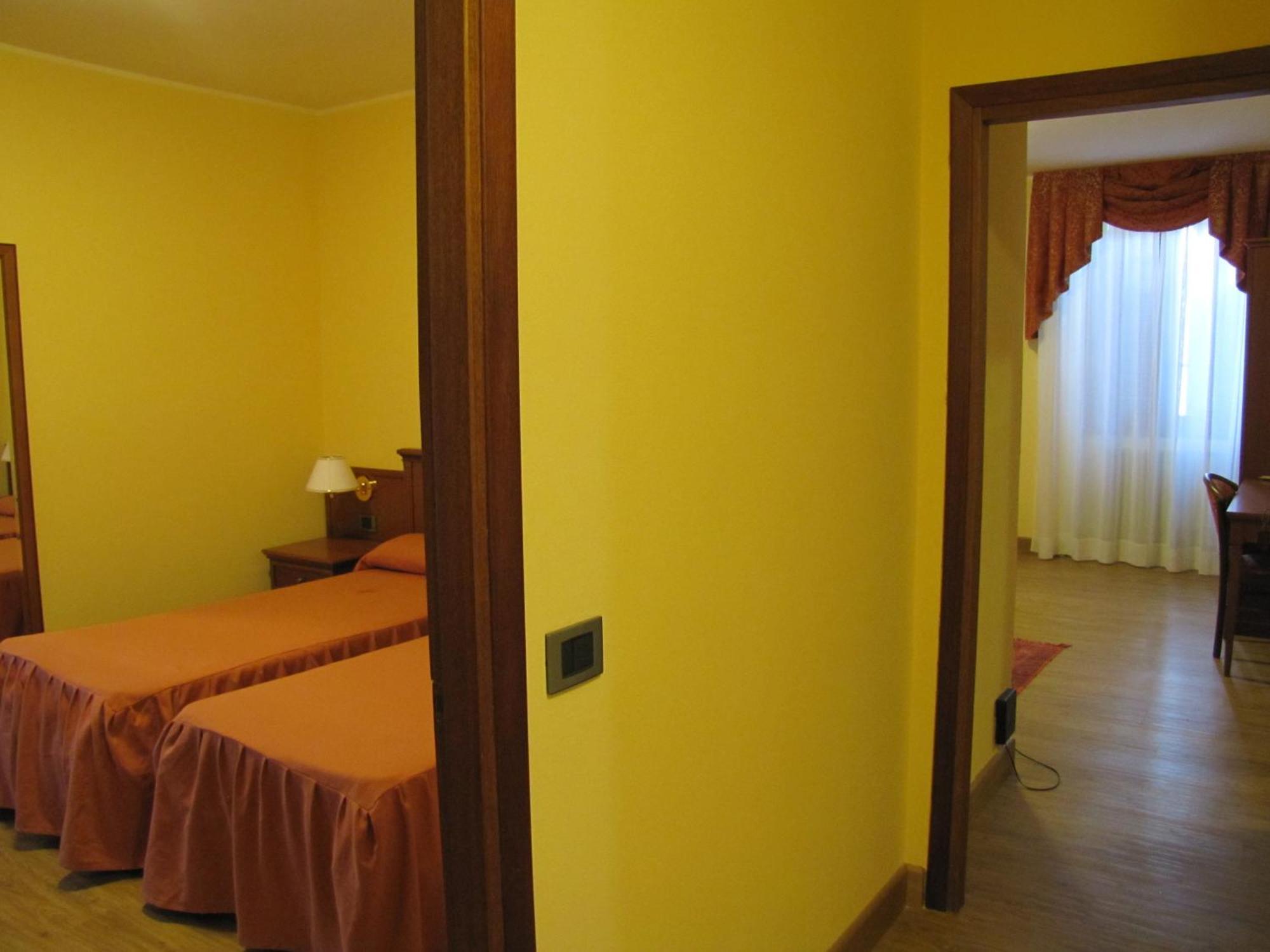 Hotel Ristorante Combolo Teglio